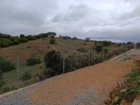 TERRENO COM 11.360 M2 - ALCARIAS GRANDES - AZINHAL - CASTRO MARIM - ALGARVE