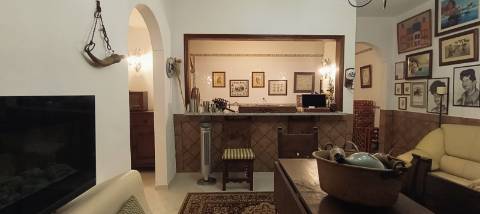 Moradia de Excelência T5 com piscina com vista campo e mar.