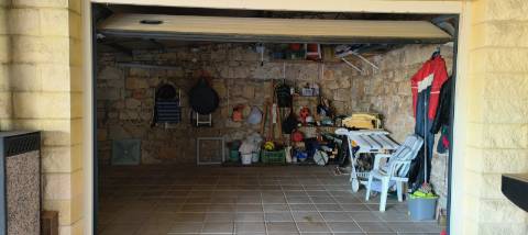 Moradia de Excelência T5 com piscina com vista campo e mar.