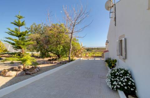 Magnífica Quinta em Santo Estêvão