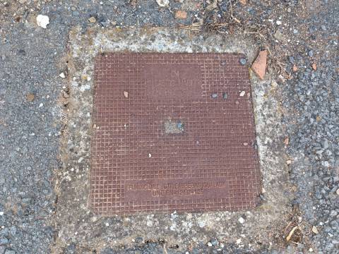 TERRENO URBANO COM 760 M2 - LOTE CONSTRUÇÃO - MORADIA COM GARAGEM E PISCINA - DENTRO DA ALDEIA DO VALE DO PEREIRO EM ODELEITE - CASTRO MARIM - ALGARVE