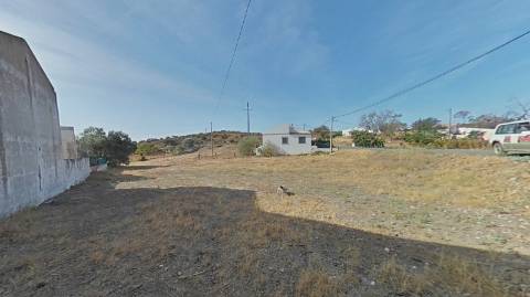 TERRENO URBANO COM 760 M2 - LOTE CONSTRUÇÃO - MORADIA COM GARAGEM E PISCINA - DENTRO DA ALDEIA DO VALE DO PEREIRO EM ODELEITE - CASTRO MARIM - ALGARVE