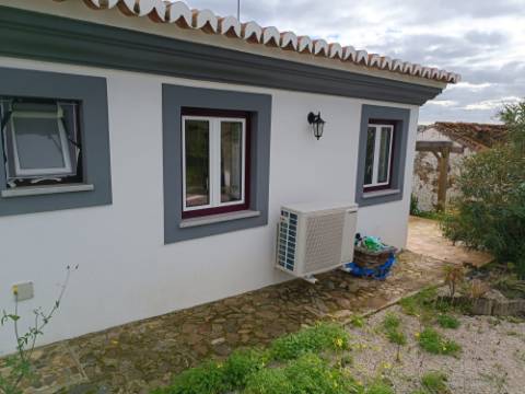 MORADIA ISOLADA T1 COM 263 M2 - COM PATIO - ALCARIAS GRANDES - CASTRO MARIM - ALGARVE