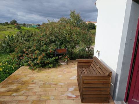 MORADIA ISOLADA T1 COM 263 M2 - COM PATIO - ALCARIAS GRANDES - CASTRO MARIM - ALGARVE