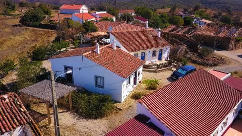 MORADIA ISOLADA T1 COM 263 M2 - COM PATIO - ALCARIAS GRANDES - CASTRO MARIM - ALGARVE