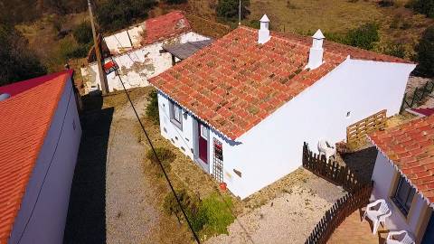 MORADIA ISOLADA T1 COM 263 M2 - COM PATIO - ALCARIAS GRANDES - CASTRO MARIM - ALGARVE