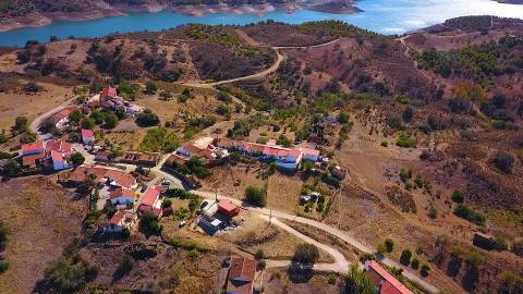 MORADIA ISOLADA T1 COM 263 M2 - COM PATIO - ALCARIAS GRANDES - CASTRO MARIM - ALGARVE