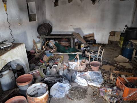 MORADIAS COM TERRENO DE 1.680 M2 - PARA RECONSTRUIR - NA ALDEIA DA SENTINELA EM CASTRO MARIM - ALGARVE