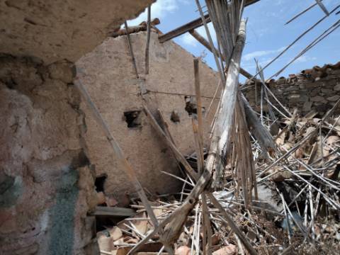 MORADIAS COM TERRENO DE 1.680 M2 - PARA RECONSTRUIR - NA ALDEIA DA SENTINELA EM CASTRO MARIM - ALGARVE
