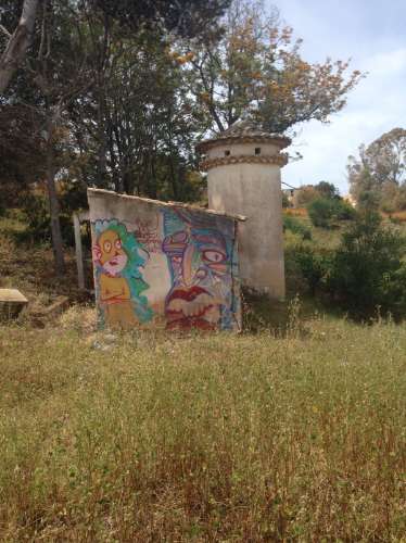 Terreno de 16085m2 com ruinas de 300m2 e 110m2 junto à Fabulosa Praia D. Ana, Lagos!!!