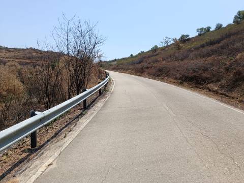 TERRENO RUSTICO COM 2.960 M2 - PLANO- NO AZINHAL EM CASTRO MARIM - ALGARVE