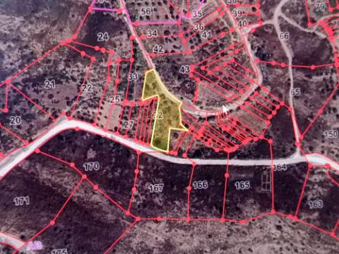 TERRENO RUSTICO COM 2.960 M2 - PLANO- NO AZINHAL EM CASTRO MARIM - ALGARVE