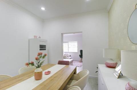 Moradia Remodelada a 7 minutos da Praia do Barril