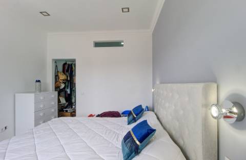 Moradia Remodelada a 7 minutos da Praia do Barril