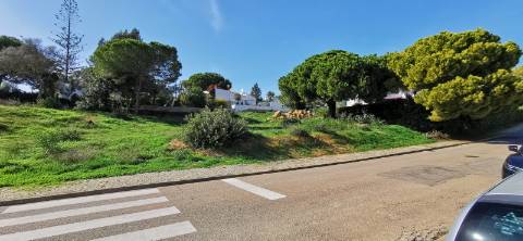 Terreno Urbano para construção de moradia.
