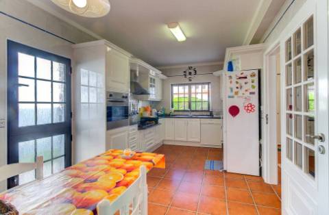 Fantástica moradia T3 com garagem, Piscina e Jardim.