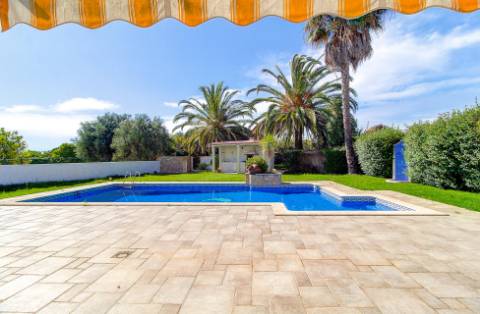 Fantástica moradia T3 com garagem, Piscina e Jardim.