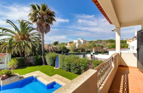 Fantástica moradia T3 com garagem, Piscina e Jardim.