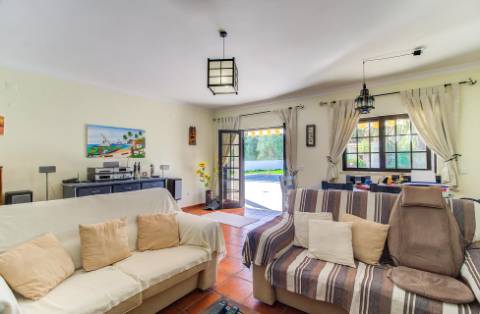 Fantástica moradia T3 com garagem, Piscina e Jardim.