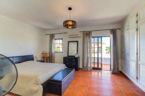 Fantástica moradia T3 com garagem, Piscina e Jardim.