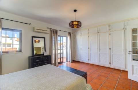 Fantástica moradia T3 com garagem, Piscina e Jardim.