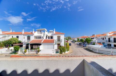 Fantástica moradia T3 com garagem, Piscina e Jardim.