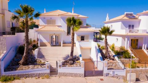 Moradia T4 de Luxo com Piscina e Vistas Panorâmicas - Quinta da Cerca, Castro Marim
