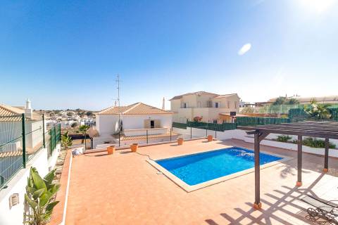 Moradia T4 de Luxo com Piscina e Vistas Panorâmicas - Quinta da Cerca, Castro Marim

