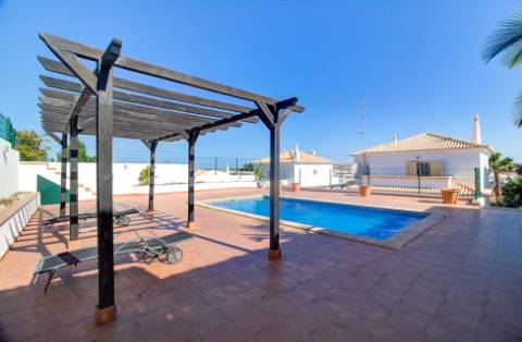 Moradia T4 de Luxo com Piscina e Vistas Panorâmicas - Quinta da Cerca, Castro Marim

