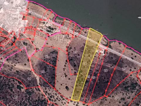 TERRENO RUSTICO COM 10.560 M2 - JUNTO AO RIO GUADIANA - LARANJEIRAS - ALCOUTIM