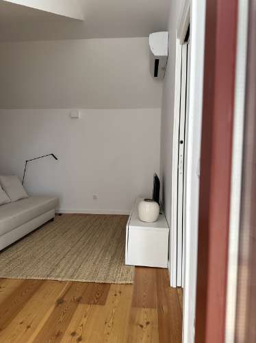 Apartamento T1 Novo, mobilado, anual, no Centro Pombalino de Vila Real de Santo António.