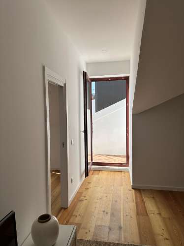 Apartamento T1 Novo, mobilado, anual, no Centro Pombalino de Vila Real de Santo António.