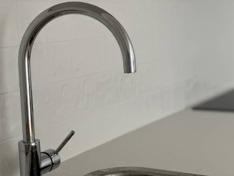 Apartamento T1 Novo, mobilado, anual, no Centro Pombalino de Vila Real de Santo António.