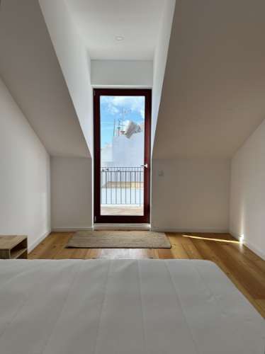 Apartamento T1 Novo, mobilado, anual, no Centro Pombalino de Vila Real de Santo António.