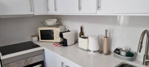 Apartamento T2 em Altura para arrendamento de Outubro a Maio