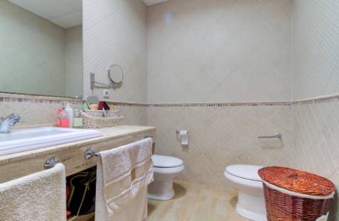 Moradia Térrea de 4 Quartos com 2ha em Local Privilegiado