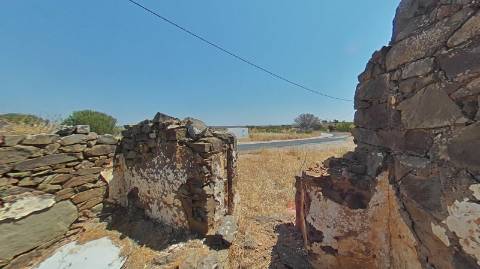 RUINA COM TERRENO - COM PIP APROVADO PARA MORADIA T3 COM PISCINA - VISTA MAR - VILA NOVA DE CACELA - VRSA - ALGARVE