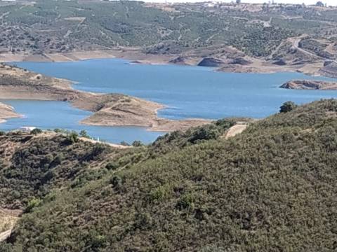 TERRENO RÚSTICO COM 20.000 M2 - VISTA LAGO - NO CERRO DO ENHO EM CASTRO MARIM - ALGARVE
