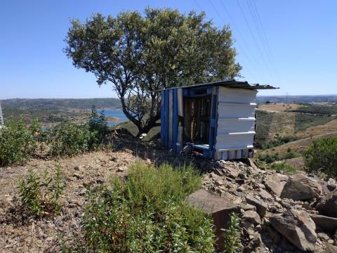 TERRENO RÚSTICO COM 20.000 M2 - VISTA LAGO - NO CERRO DO ENHO EM CASTRO MARIM - ALGARVE