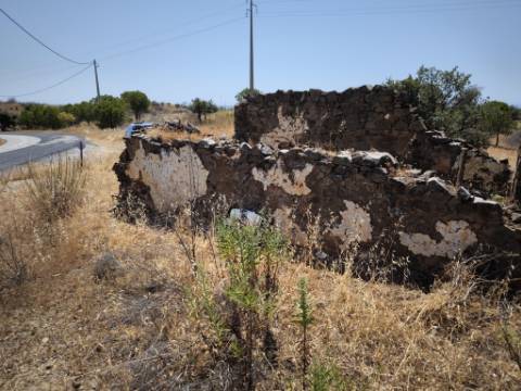 RUINA COM TERRENO - COM PIP APROVADO PARA MORADIA T3 COM PISCINA - VISTA MAR - VILA NOVA DE CACELA - VRSA - ALGARVE