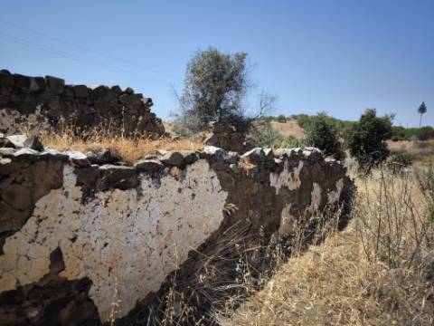 RUINA COM TERRENO - COM PIP APROVADO PARA MORADIA T3 COM PISCINA - VISTA MAR - VILA NOVA DE CACELA - VRSA - ALGARVE