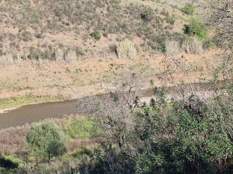 TERRENO RÚSTICO COM 7.560 M2 - NA BARRAGEM DO BELICHE - CASTRO MARIM - ALGARVE