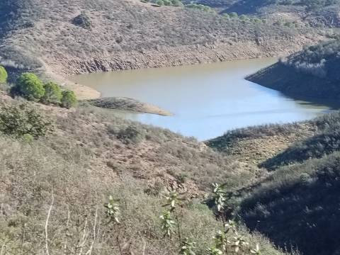 TERRENO RÚSTICO COM 7.560 M2 - NA BARRAGEM DO BELICHE - CASTRO MARIM - ALGARVE