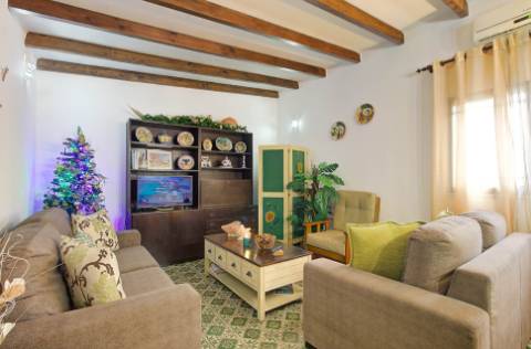 Moradia T2 Disponível para Arrendamento de Outubro a Junho