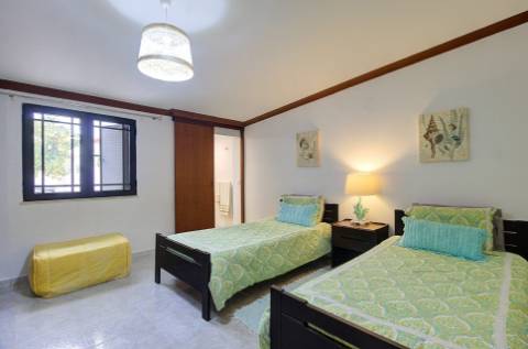 Moradia T2 Disponível para Arrendamento de Outubro a Junho