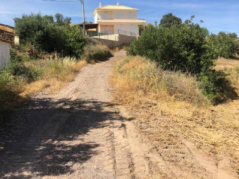 TERRENO COM 3051 M2 - URBANO DE 91 M2 - PARA REABILITAR - CASAS NOVAS - CASTRO MARIM