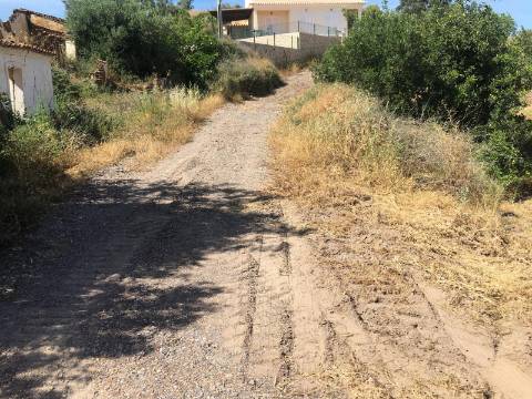 TERRENO COM 3051 M2 - URBANO DE 91 M2 - PARA REABILITAR - CASAS NOVAS - CASTRO MARIM