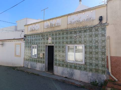 MORADIA PARA RECUPERAR EM SÃO BARTOLOMEU DO SUL - CASTRO MARIM - ALGARVE