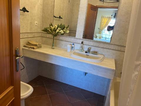 Fantástica Moradia com Piscina para venda