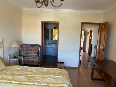 Fantástica Moradia com Piscina para venda